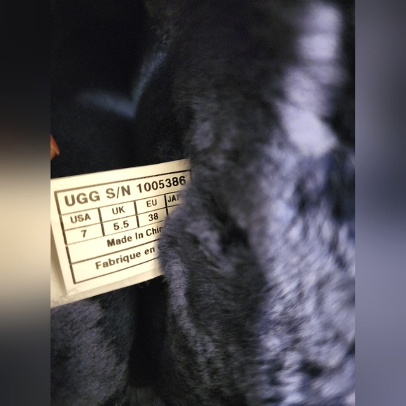 UGG Womens' Everleigh Boots - Picture 5 of 8